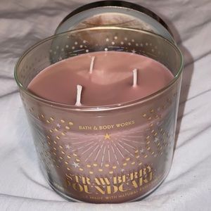 Bath and Body Works Strawberry Pound Cake